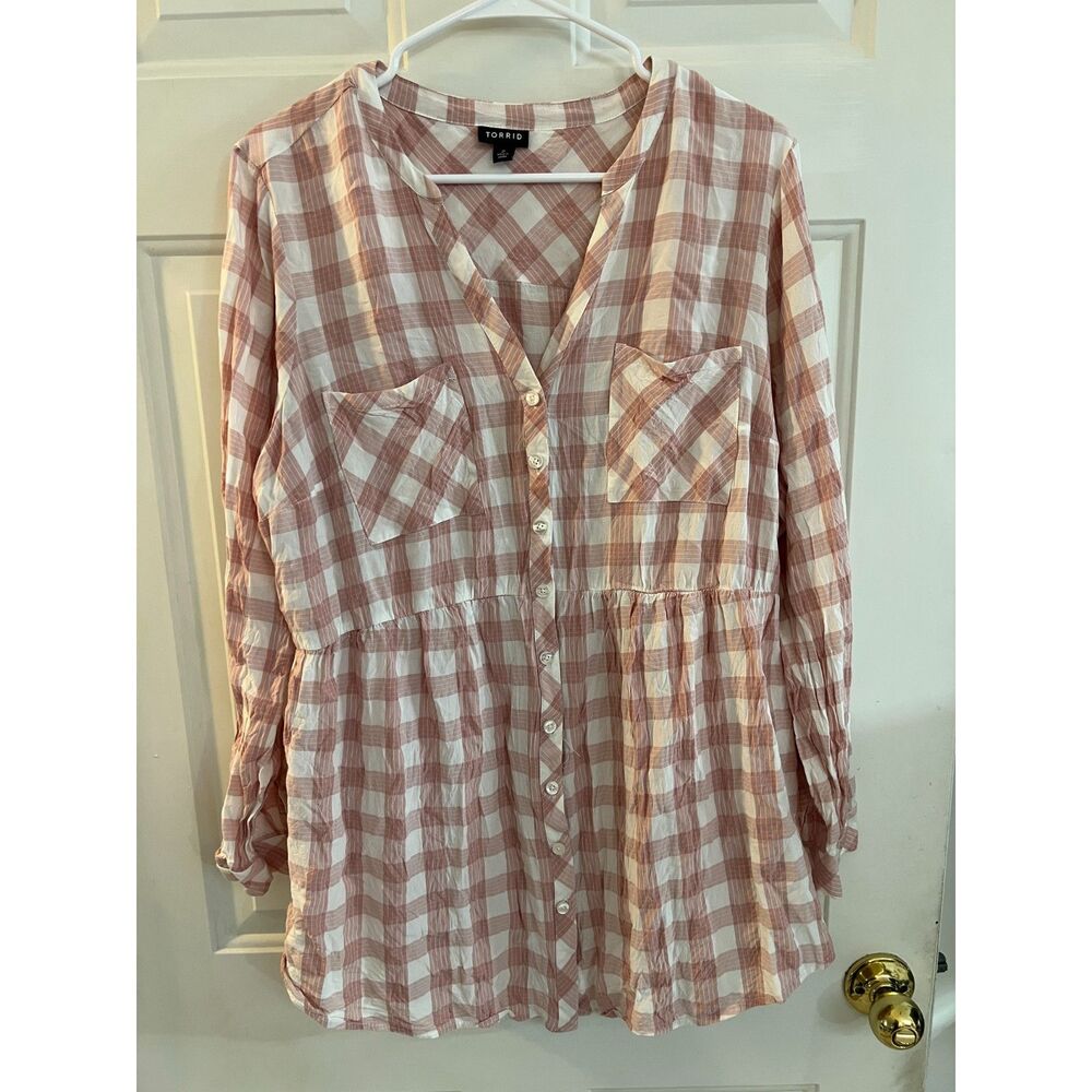 Torrid Size 2X Pink and White Plaid Button Shirt Blouse Lightweight Spring
